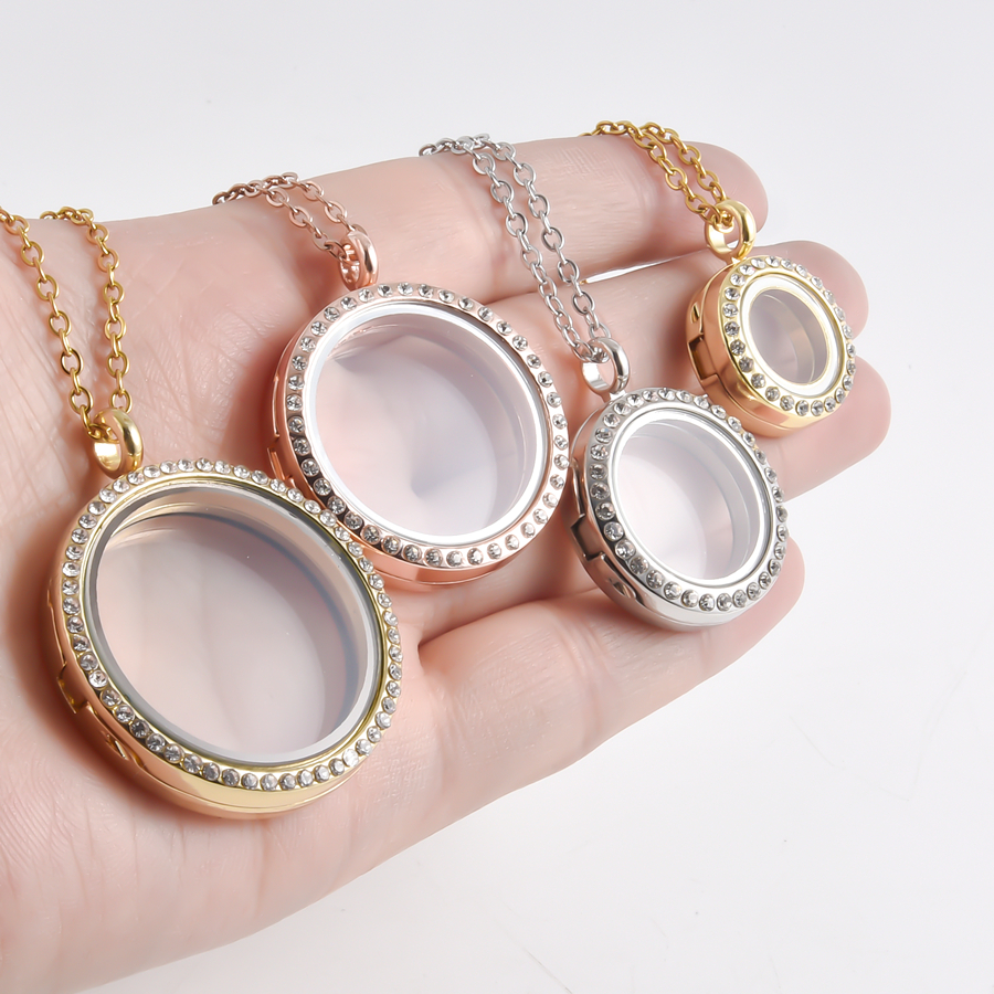 Alloy Round Shiny Rhinestone G - đánh giá và giá Men Accessories Locket